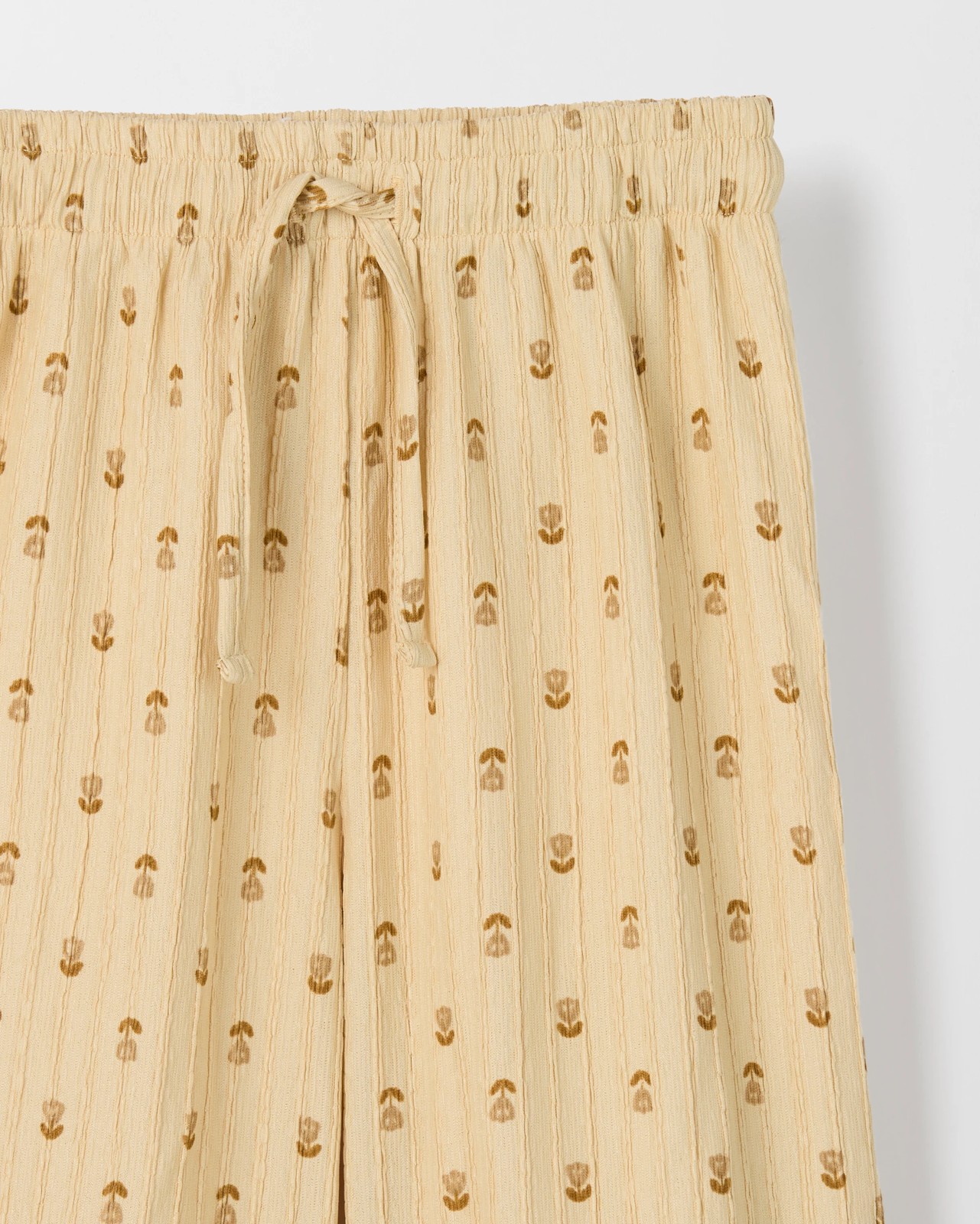 340_71952567_6+340T7195