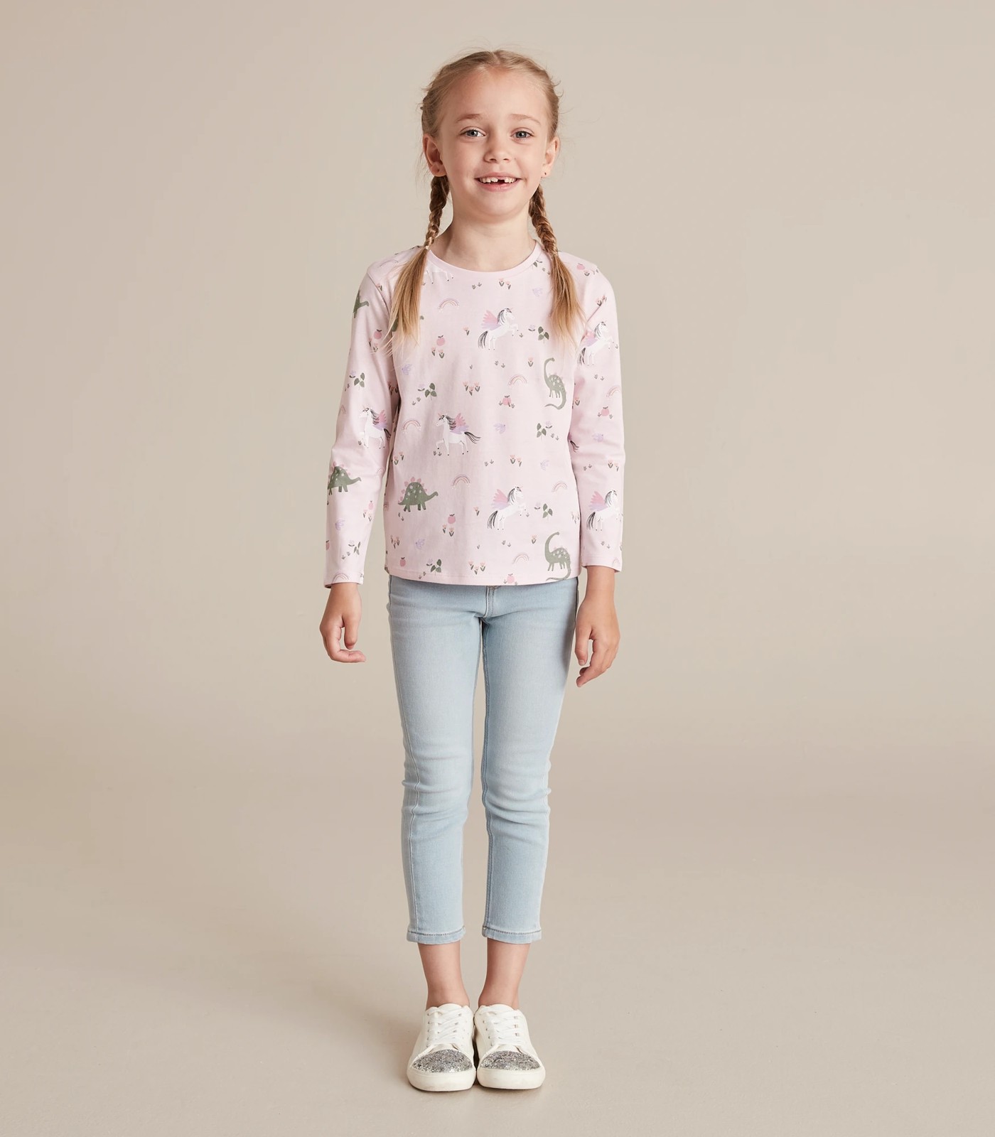 340_67218226_7+22E381