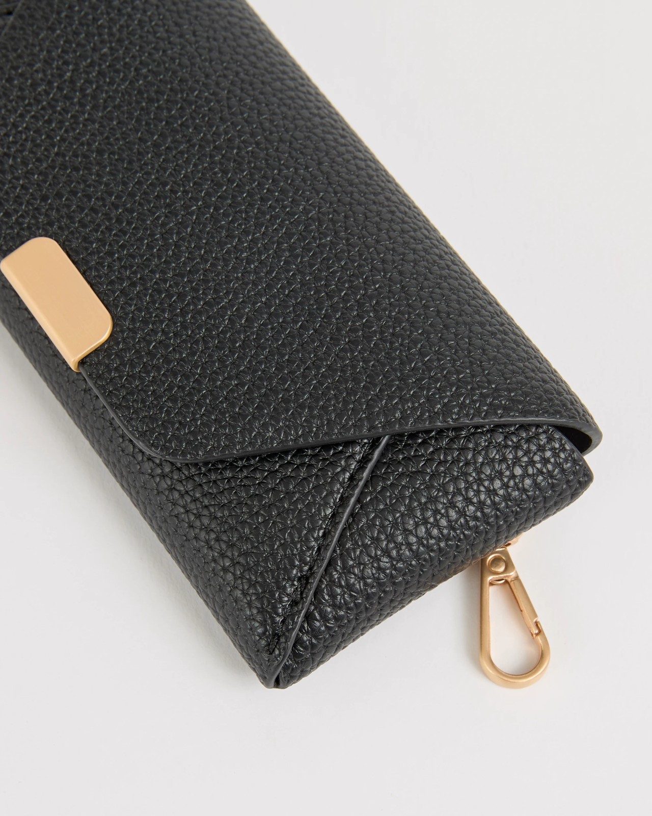 Pebble Sunglasses Case - Black 3 of 3