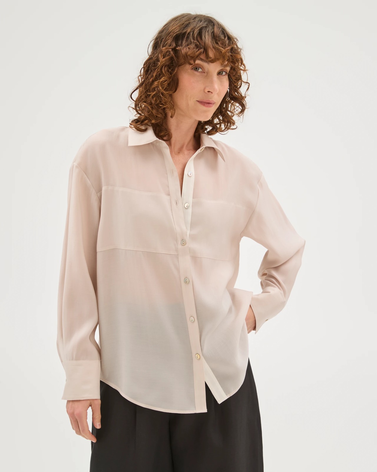 Preview Evelyn Contrast Detail Shirt - Soft Pearl 2 of 5