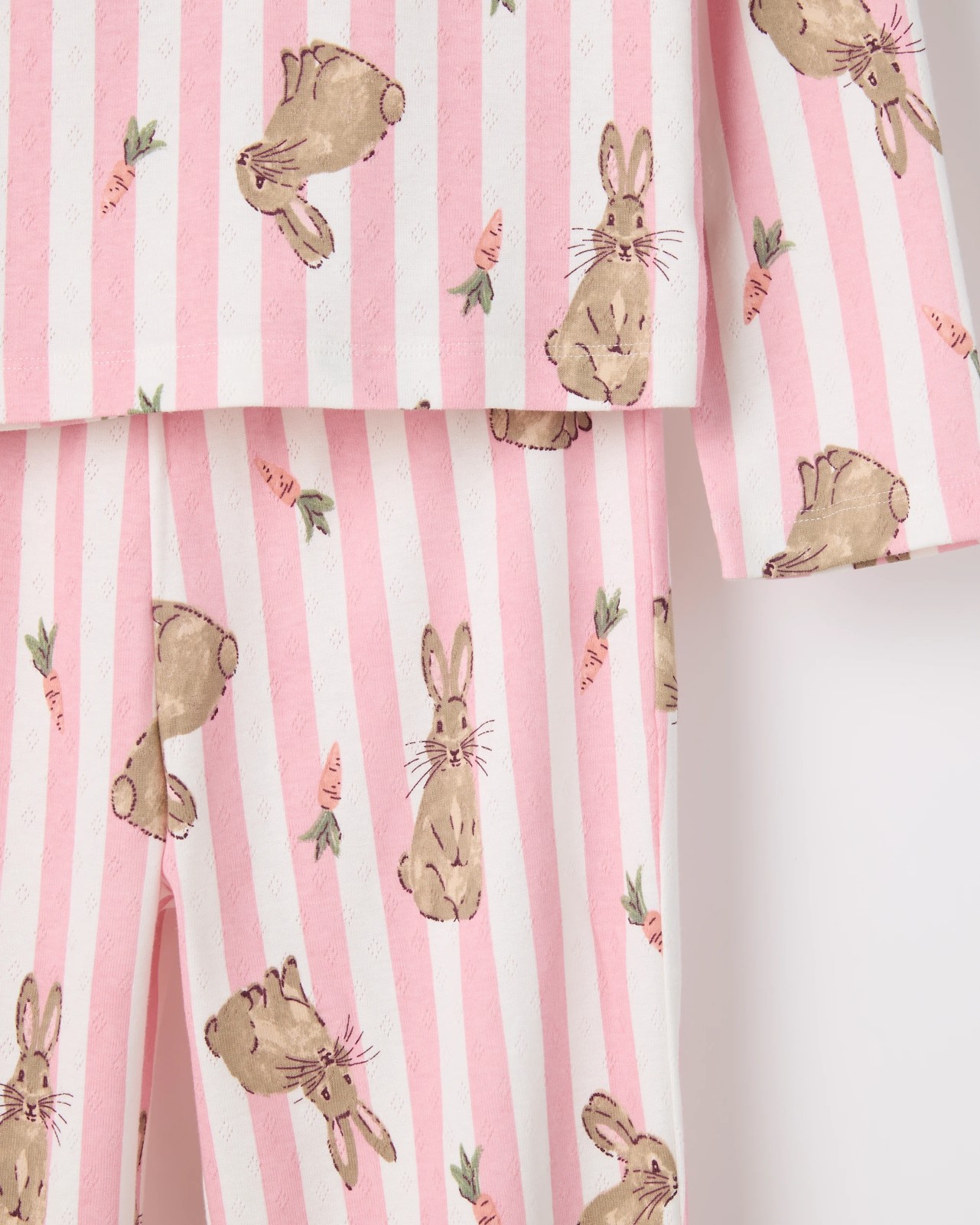 370_72057438_7+370T7205