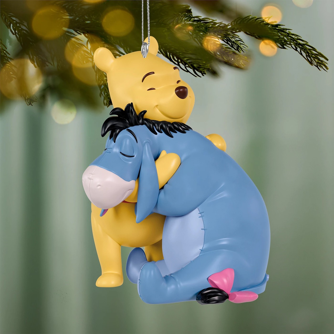 Hallmark Keepsake Holiday Hugs Disney Winnie The Pooh Christmas Tree Ornament 2 of 6