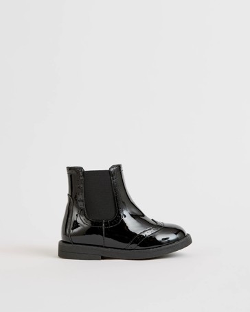 Elastic Chelsea Boot