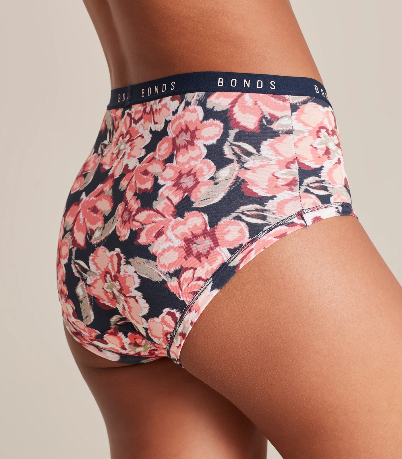 Bonds 3 Pack Cottontails Full Briefs; Style: WTNCT 3 of 6