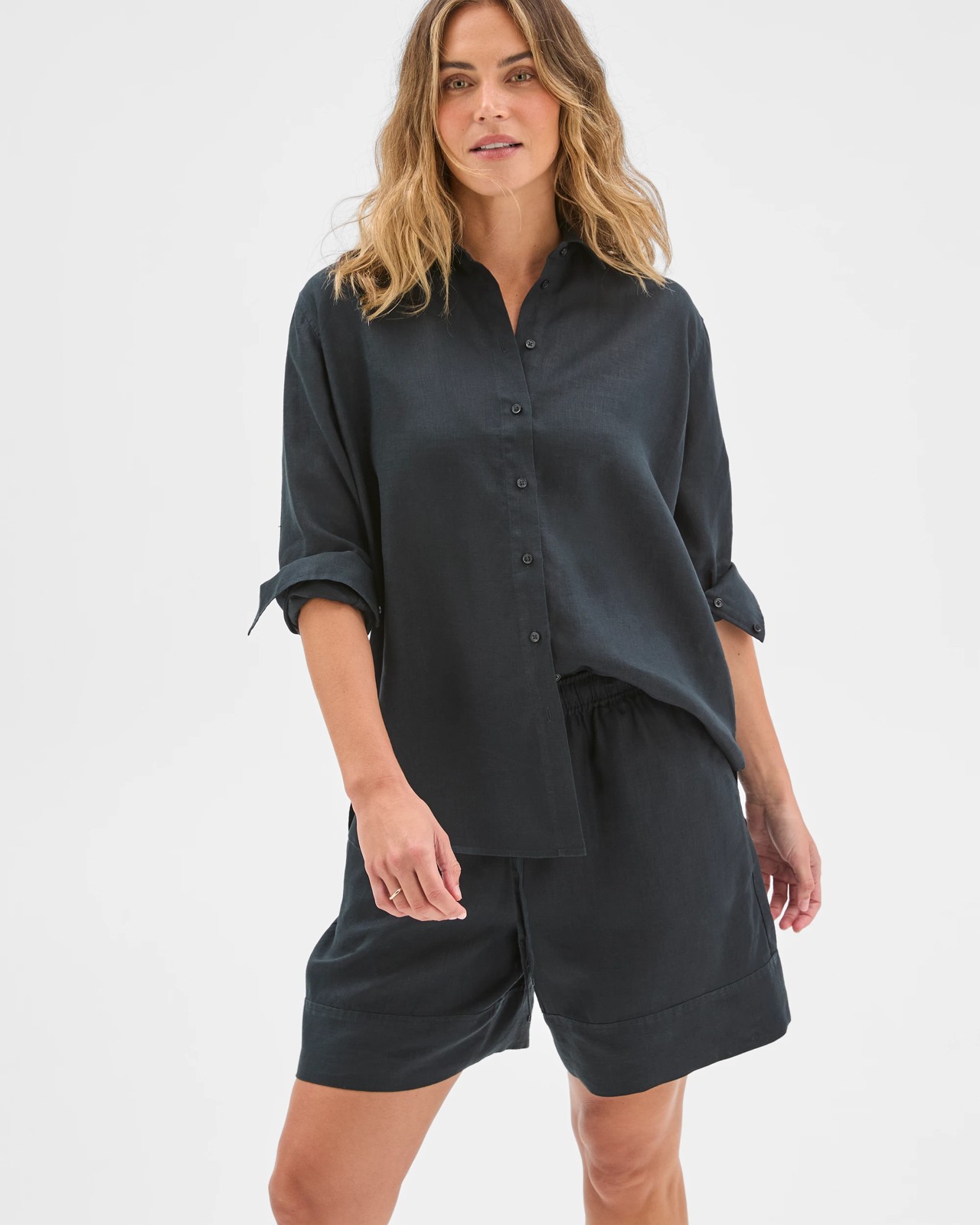 European Linen Long Shorts - Black 2 of 6