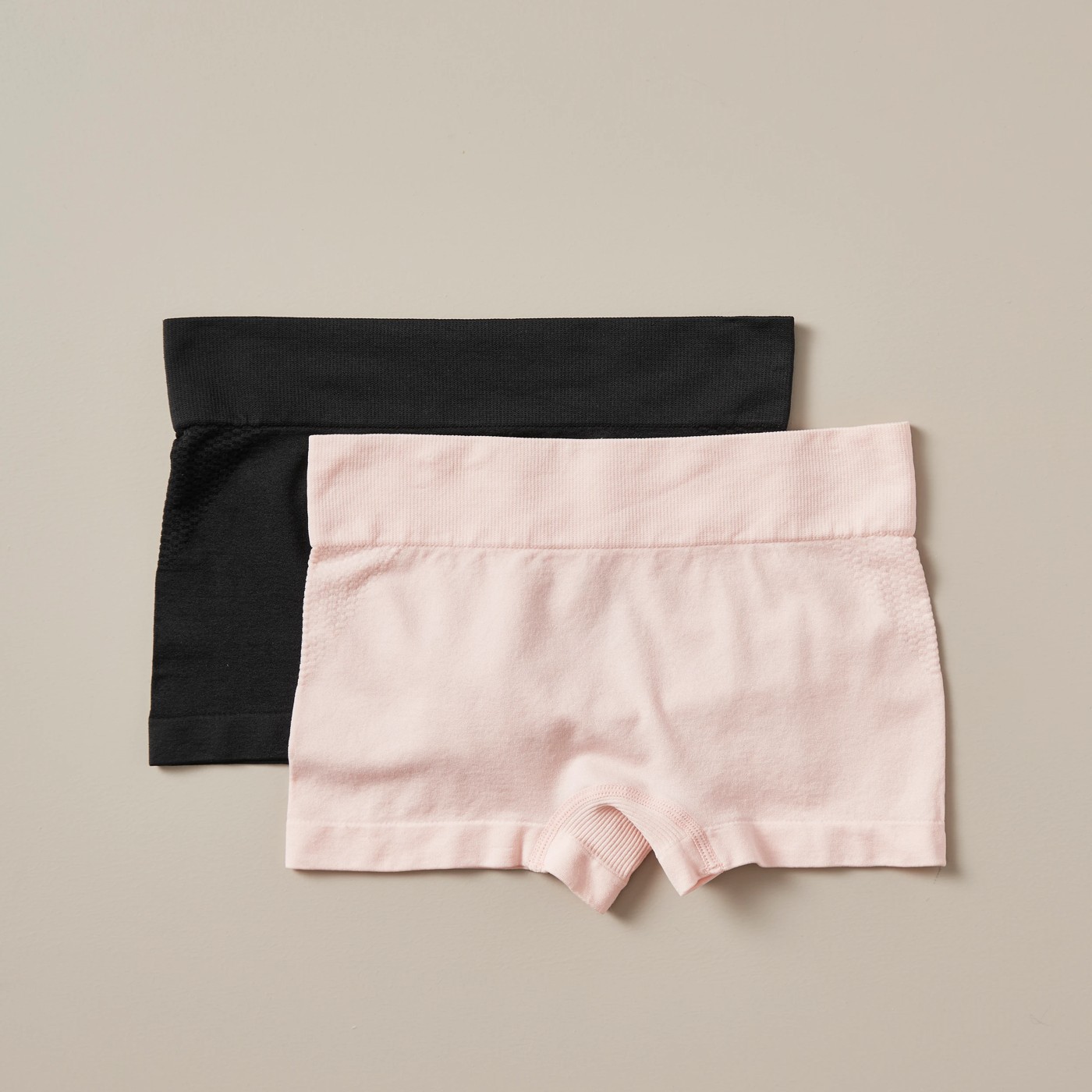 2 Pack Maxx Seam Free Shortie 4 of 4