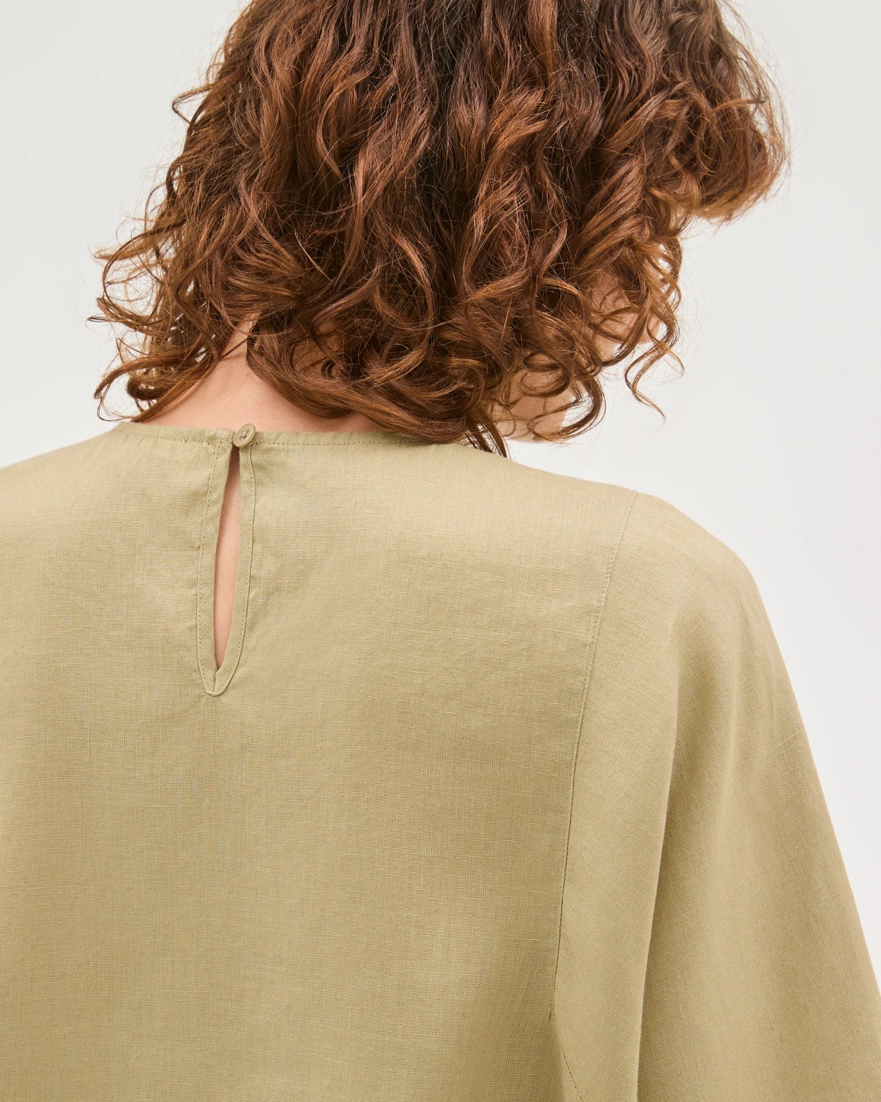 European Linen Boxy Seamed T-Shirt  - Crushed Leaf 6 of 6