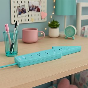 Arlec 6 Outlet LightningMaster On/Off Switch Powerboard - Teal