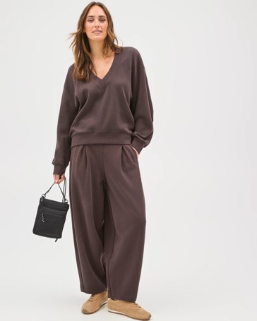 Active Australian Cotton Blend Sueded Rib V-Neck Jumper