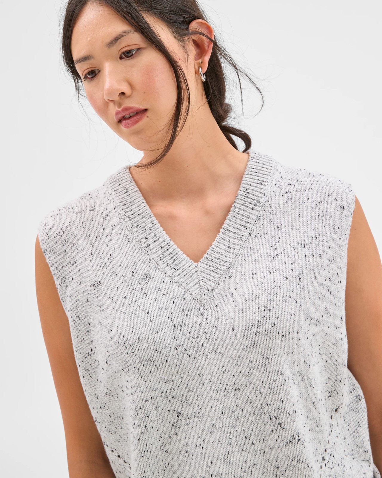 Australian Cotton Blend V-Neck Vest 4 of 5