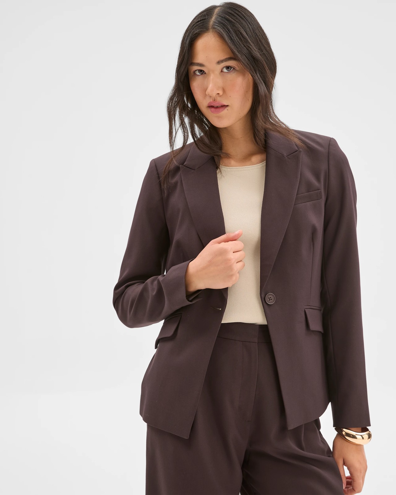 Preview Classic Single Breasted Blazer - Coffee Bean 2 of 5