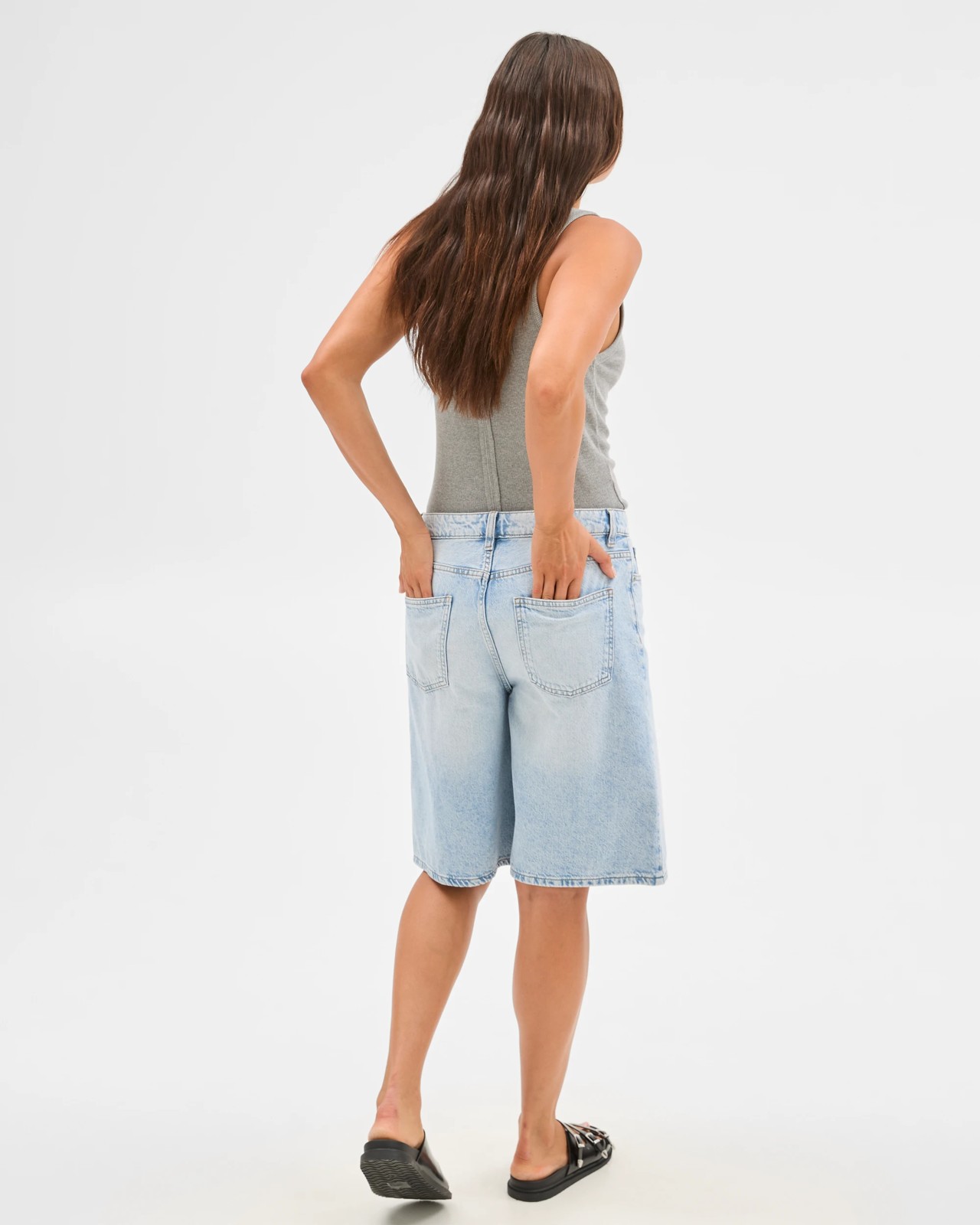 250_71848730_4+250T7184