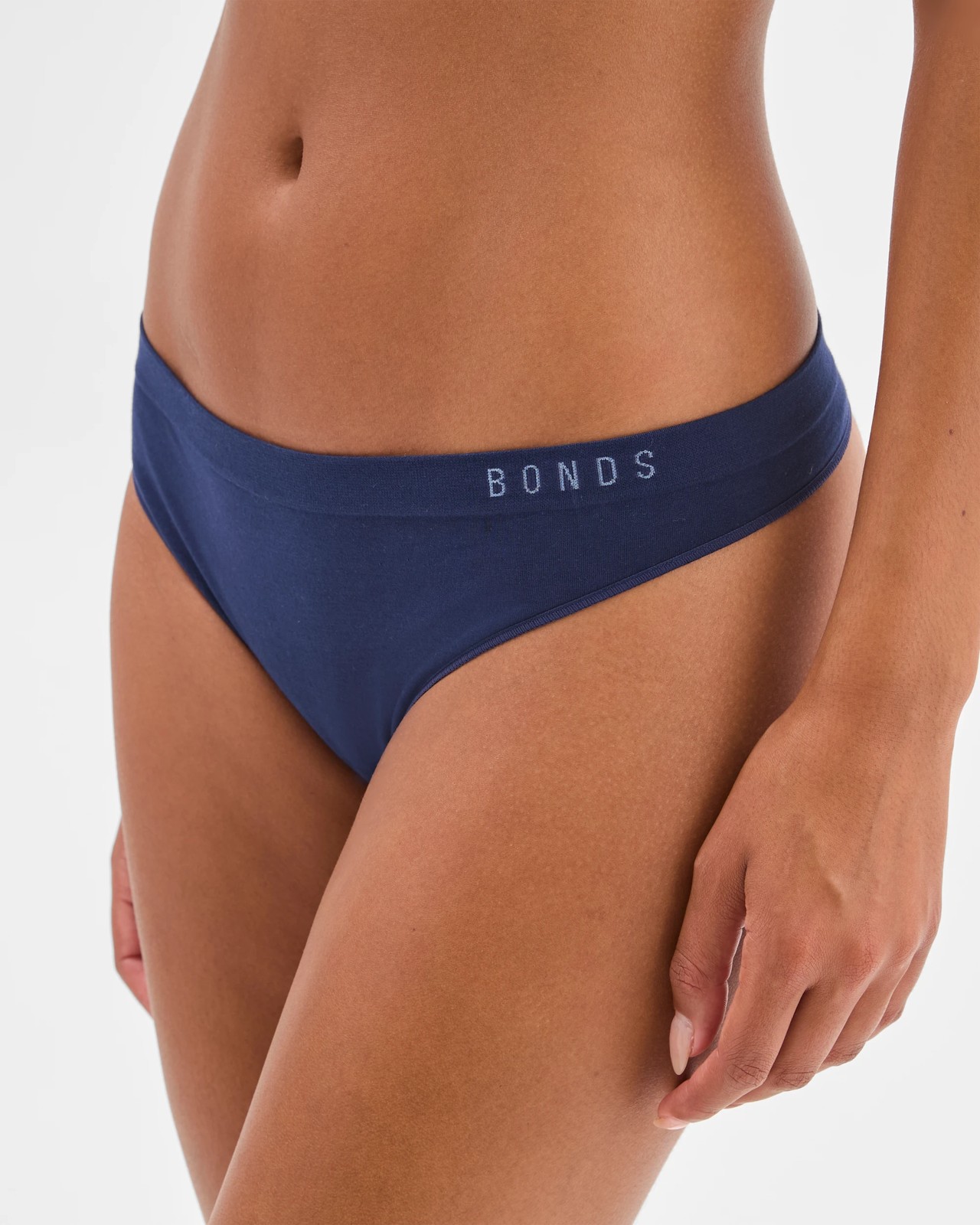 Bonds WWGET Seamfree G-String Briefs 3 of 3