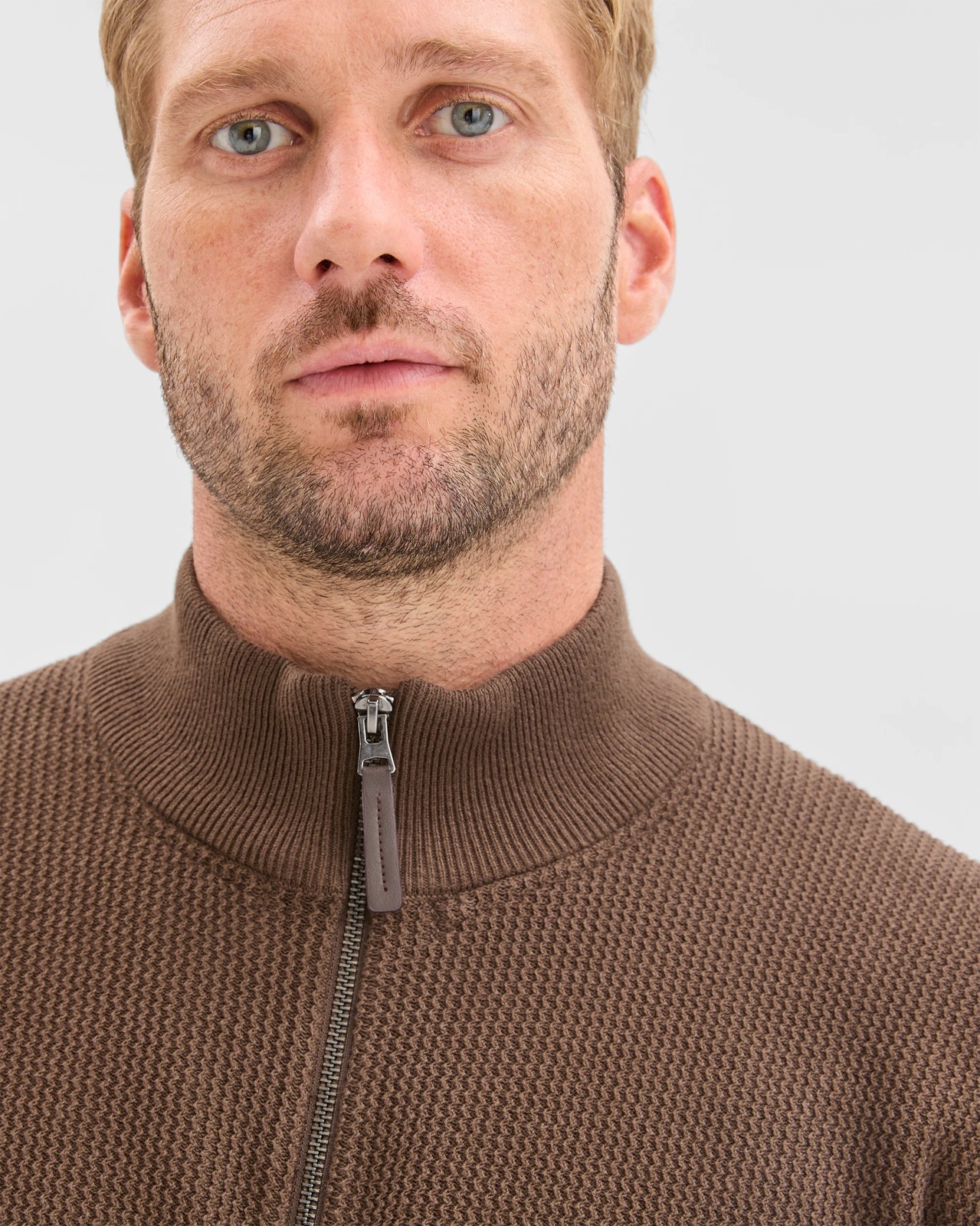 415_72058282_4+415T7205