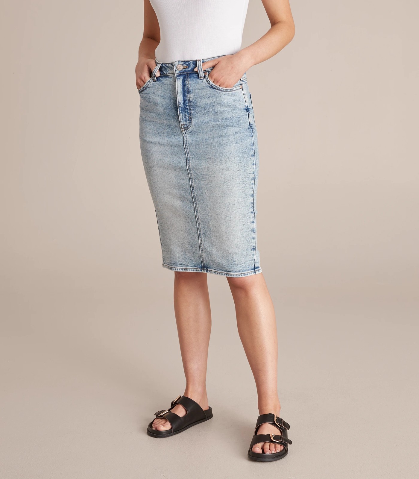 Pencil cut shop skirt denim