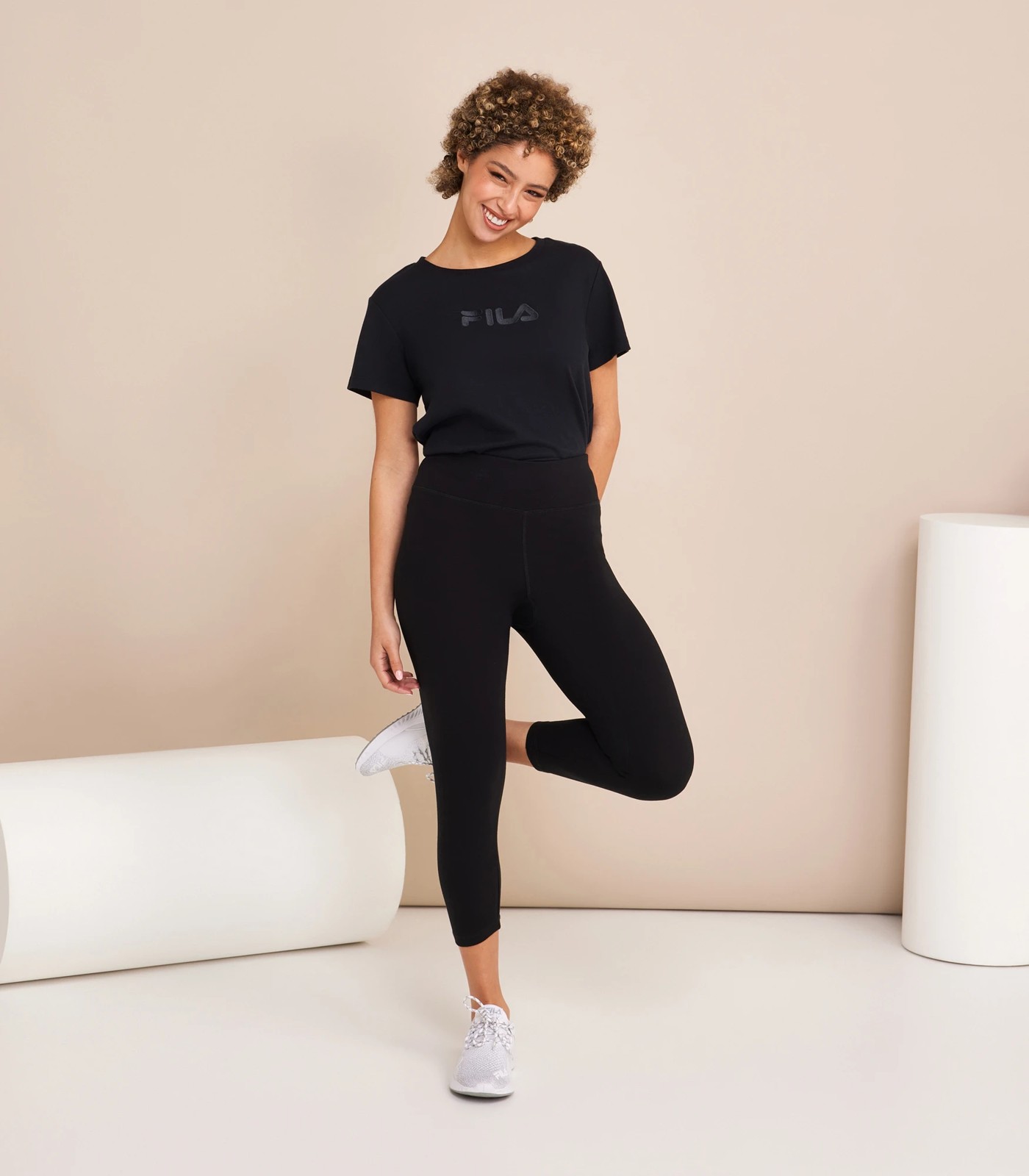 Fila CAPRI LEGGINGS NALA - 3/4 sports trousers - black 