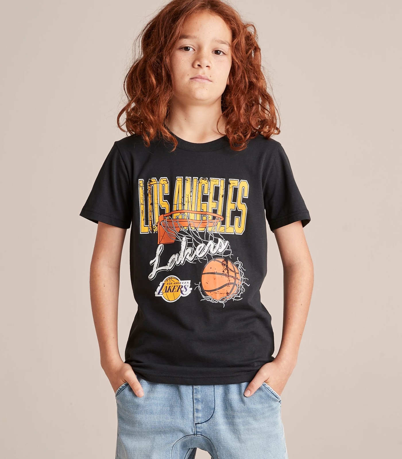 Lakers vintage t store shirt