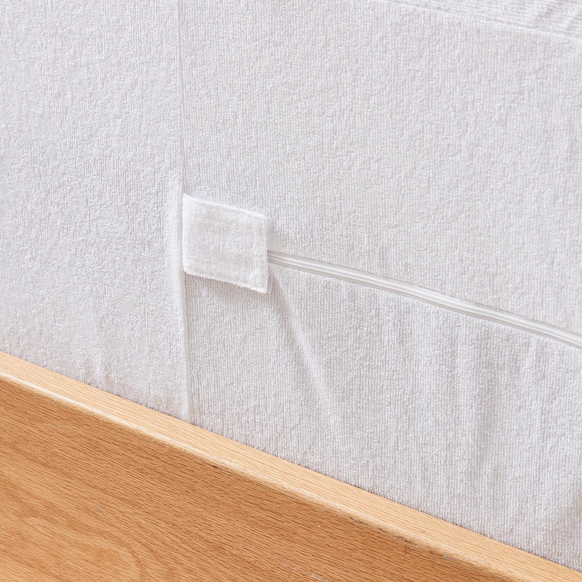 Bed Bug Resistant Fitted Mattress Encasement , King Bed, White - Anko 4 of 5