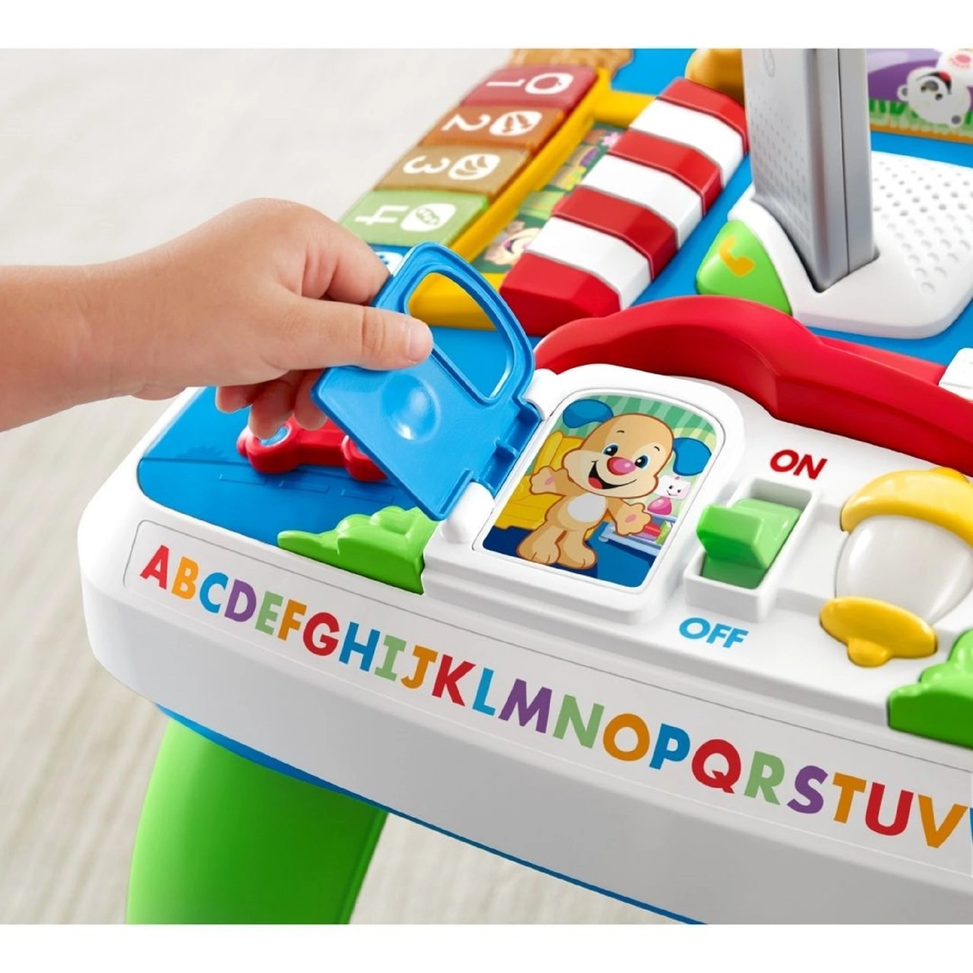 Fisher price laugh and learn hot sale around the town activity table