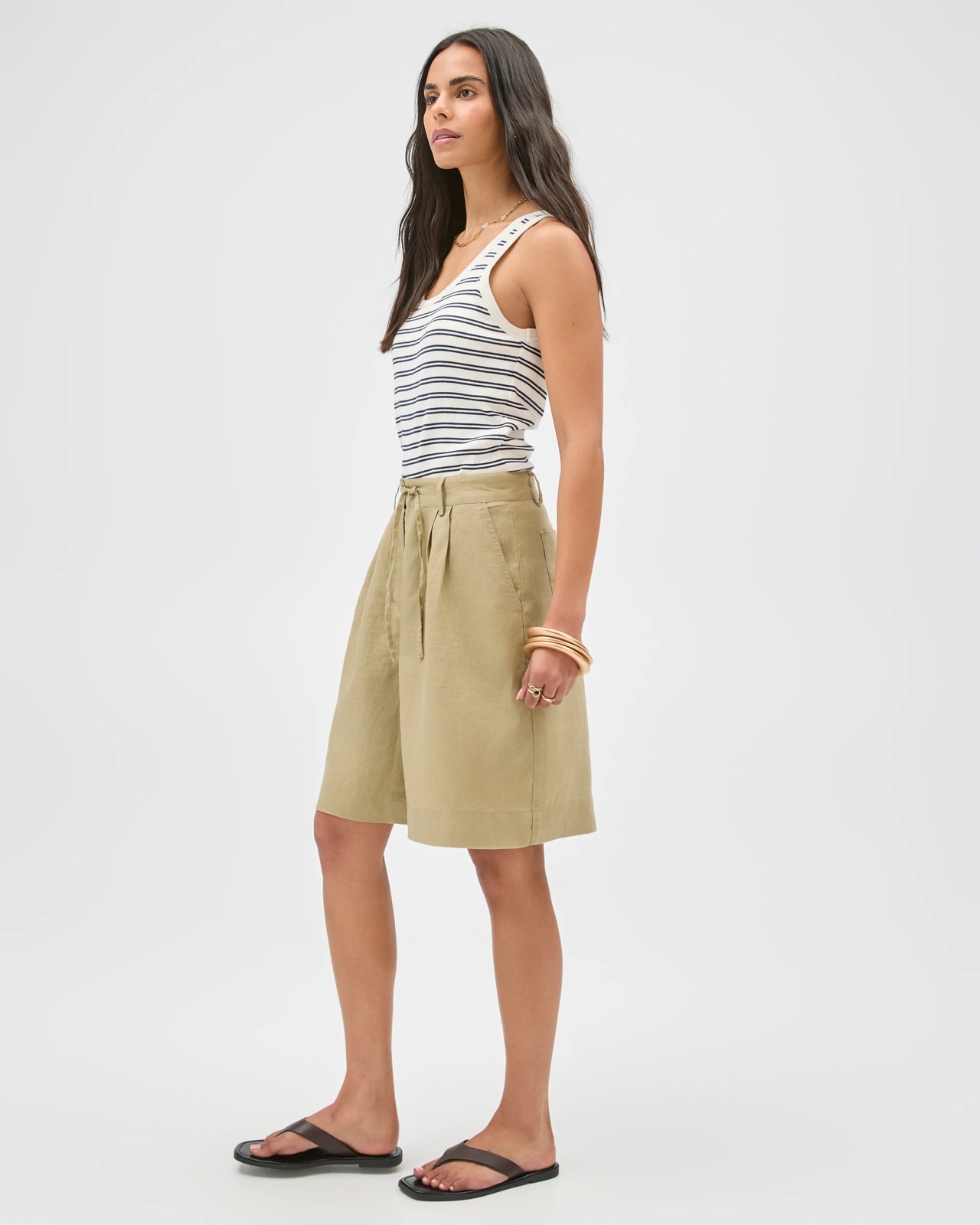 European Linen Bermuda Shorts - Crushed Leaf 2 of 6