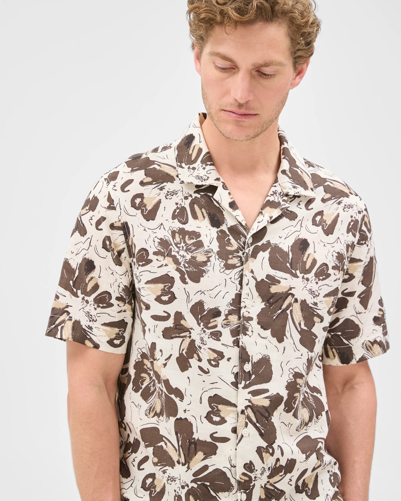 Preview Resort Short Sleeve Floral Shirt - White 5 of 6