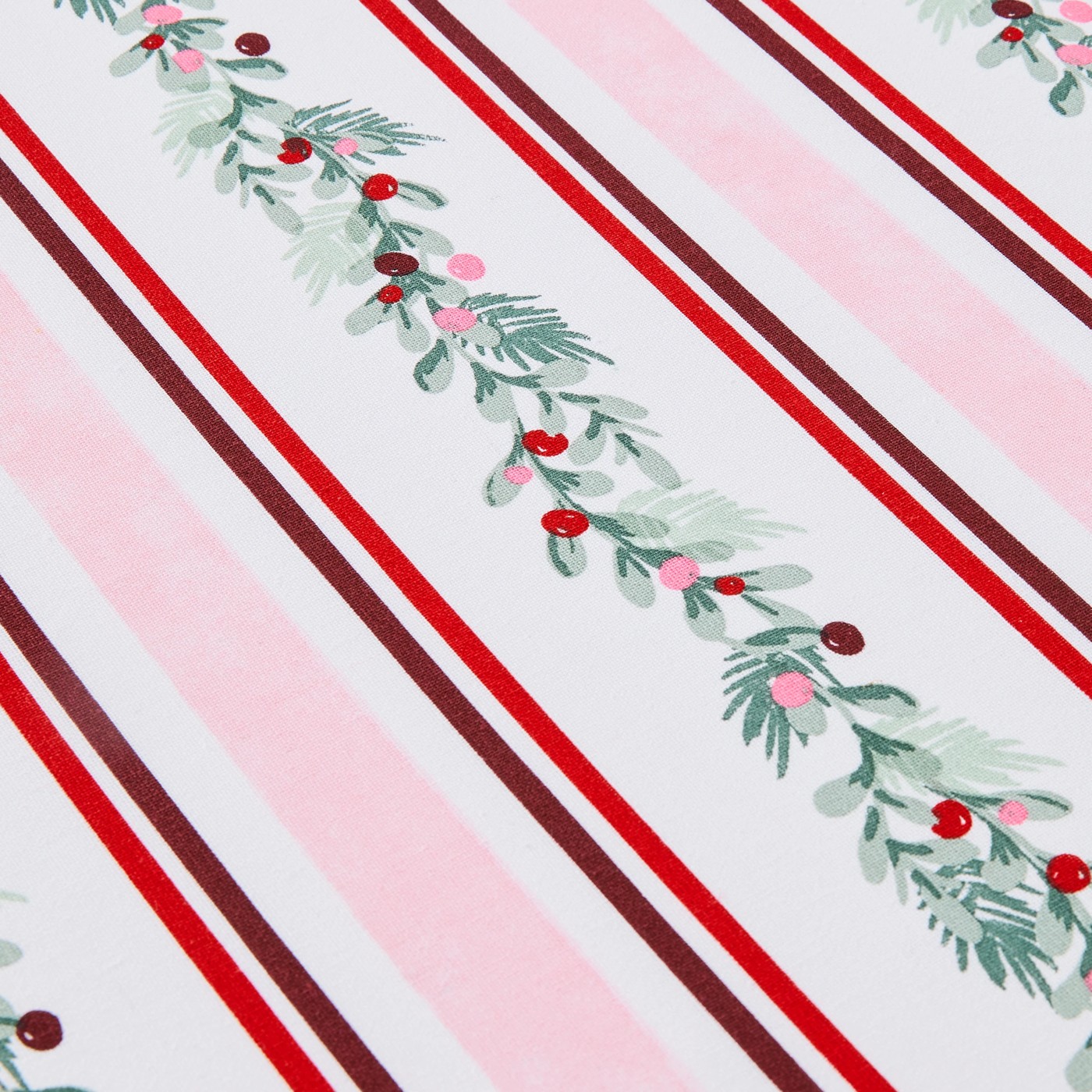 Anko Extra Large Holly Stripe Tablecloth 5 of 5
