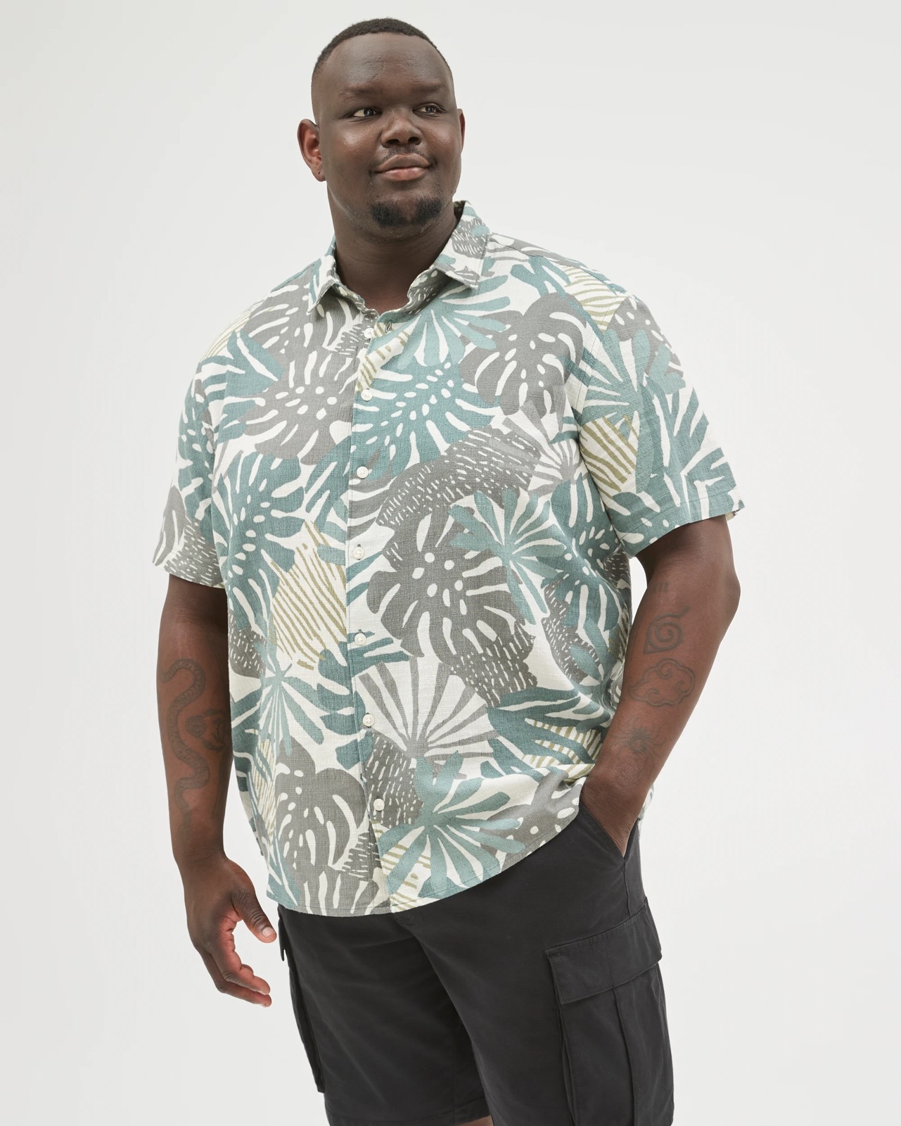 Plus Size Australian Cotton Short Sleeve Floral Shirt 4 of 6