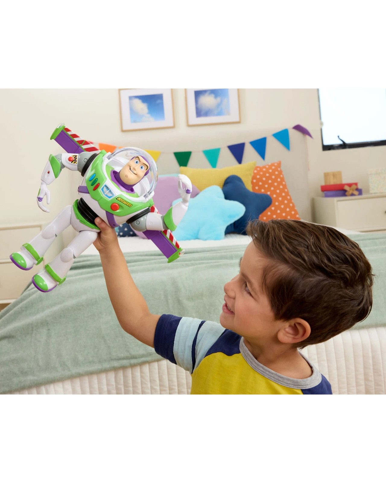 Disney and Pixar Toy Story 5 Ultimate Action Buzz Lightyear Figure with Animated Mode 5 of 5