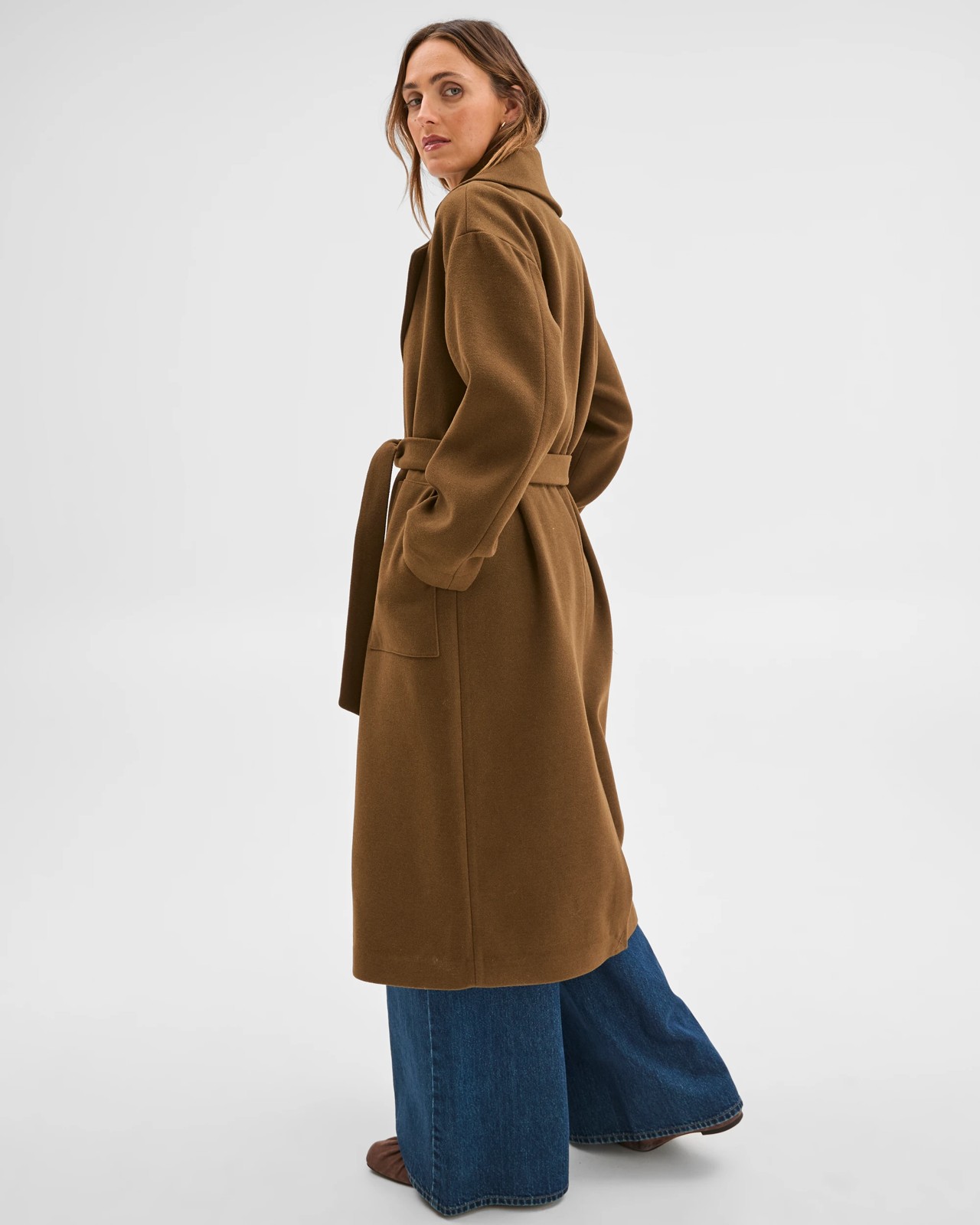 225_72373941_6+225T7237