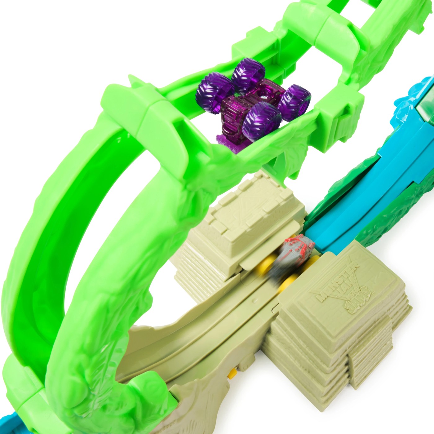71106892-IMG-003