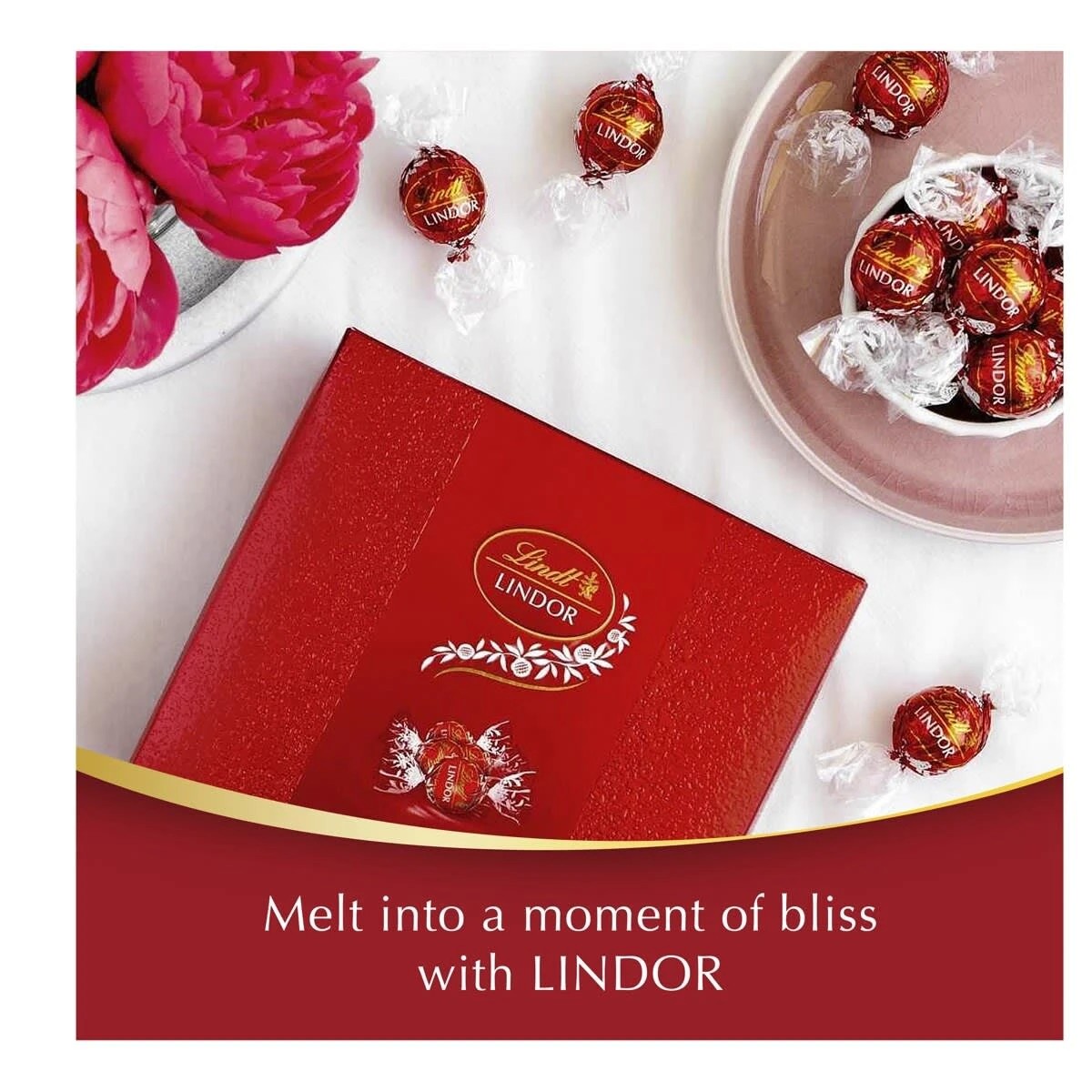 Lindt LINDOR Milk Chocolate Gift Box 150g 5 of 6