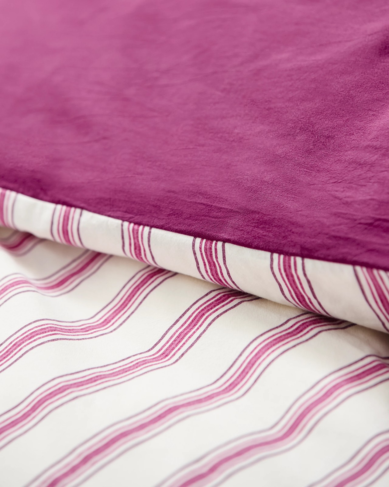 Arlo Cotton Stonewash Quilt Cover Set - Magenta 5 of 6