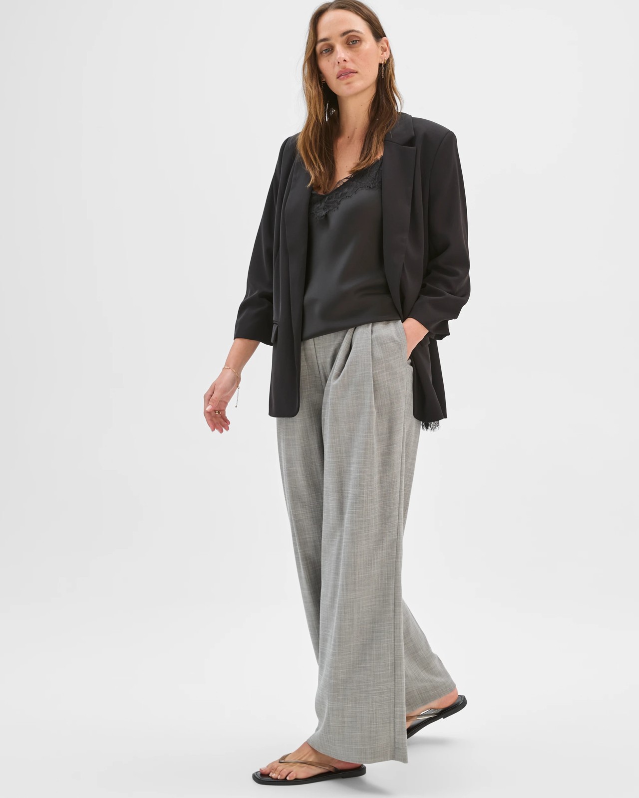 Preview Ruched Sleeve Blazer - Black 3 of 5