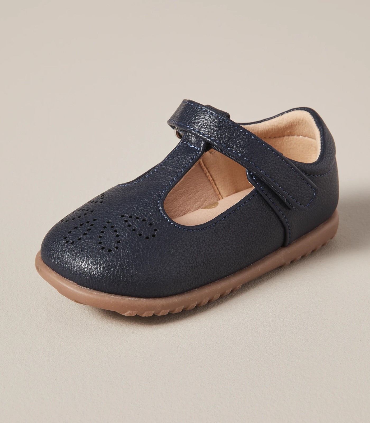 Infant t best sale bar shoes