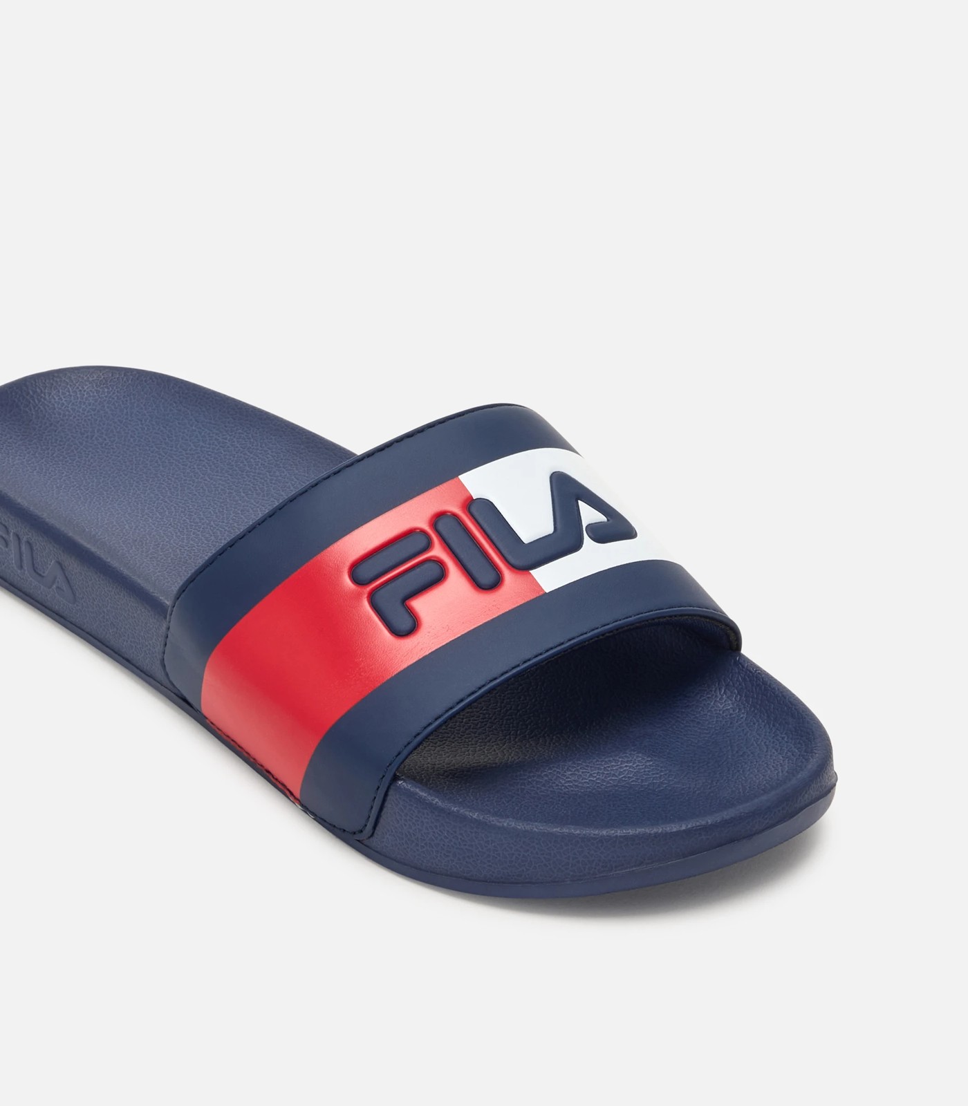 Fila slides online