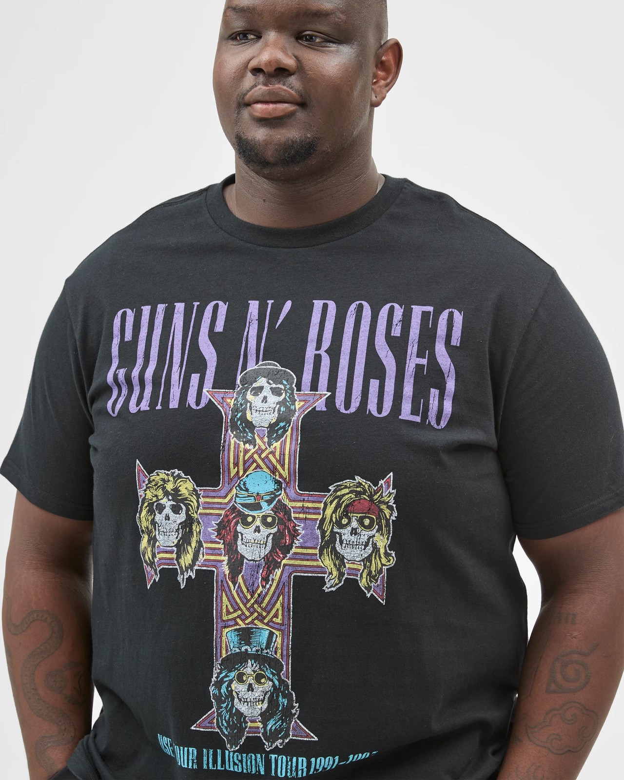 Guns and Roses Plus Size Australian Cotton T-Shirt 4 of 6