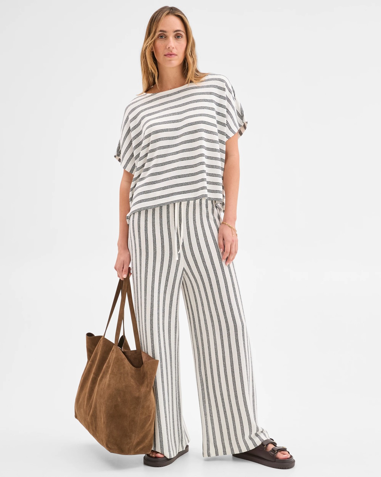 220_72015230_2+220T7201