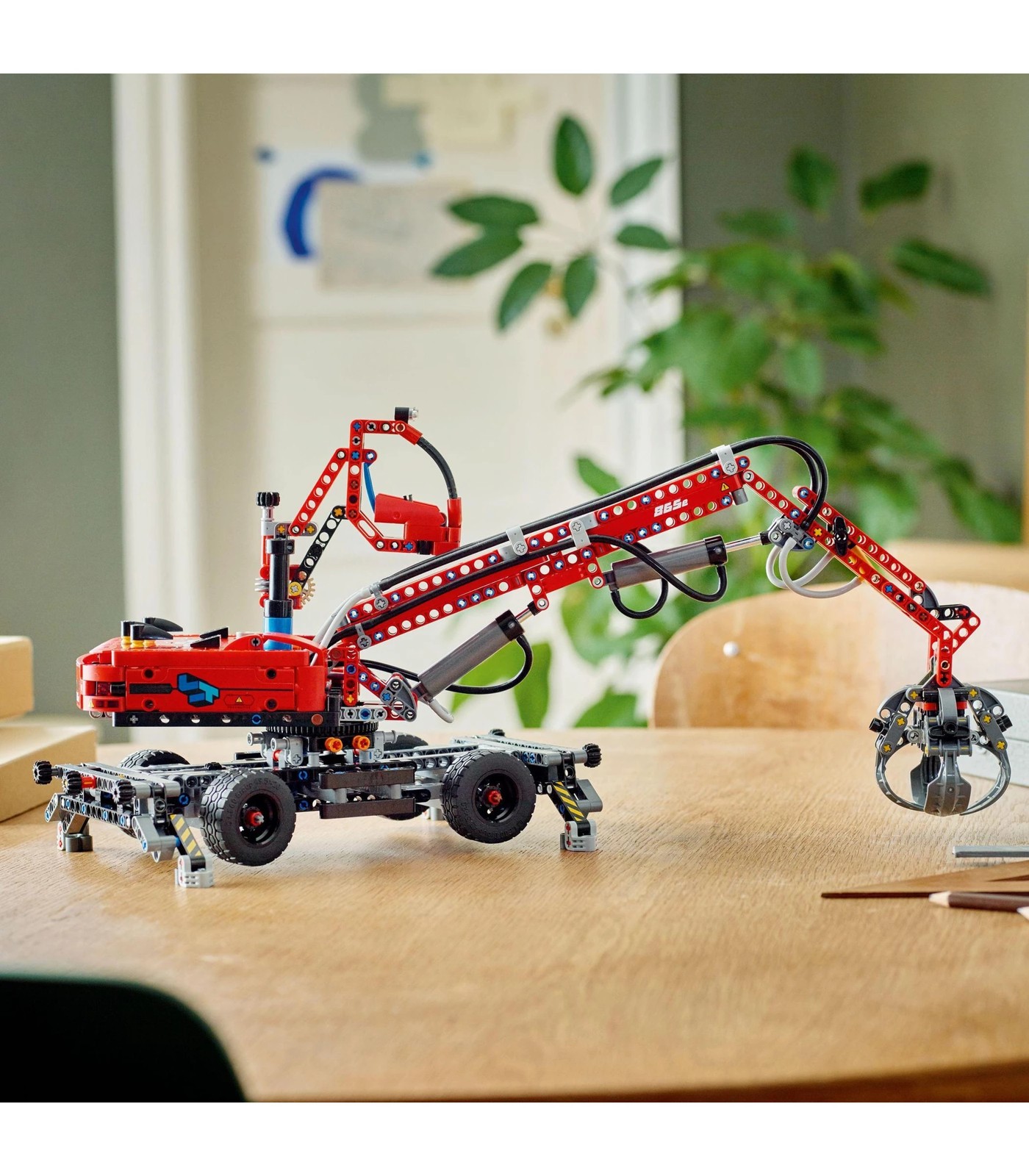 LEGO Technic 42144 La Grue de Manutention, Construction Éducative, Engin de  Chantier Jouet sur marjanemall aux meilleurs prix au Maroc