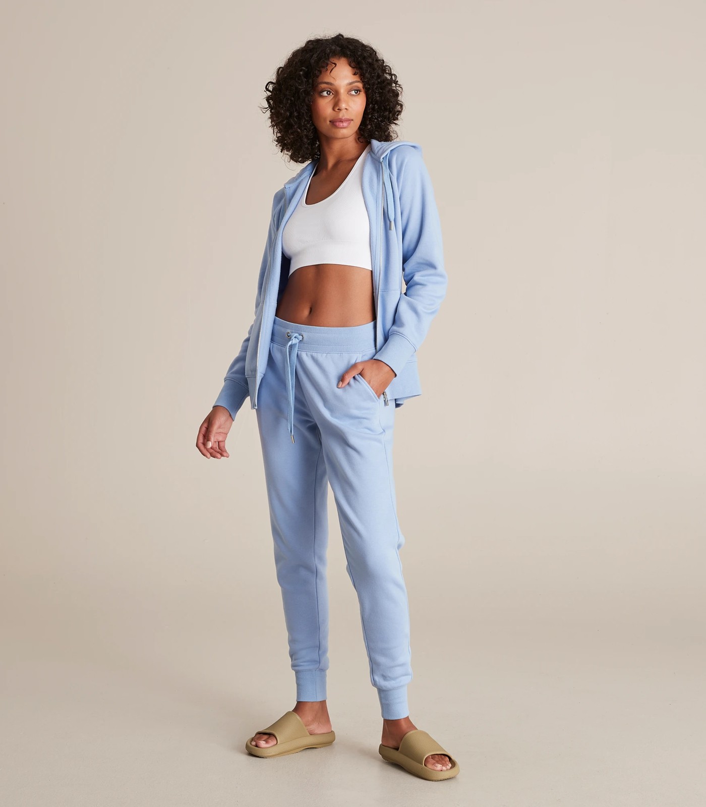 Active Fleece Cuffed Trackpants 4 of 5