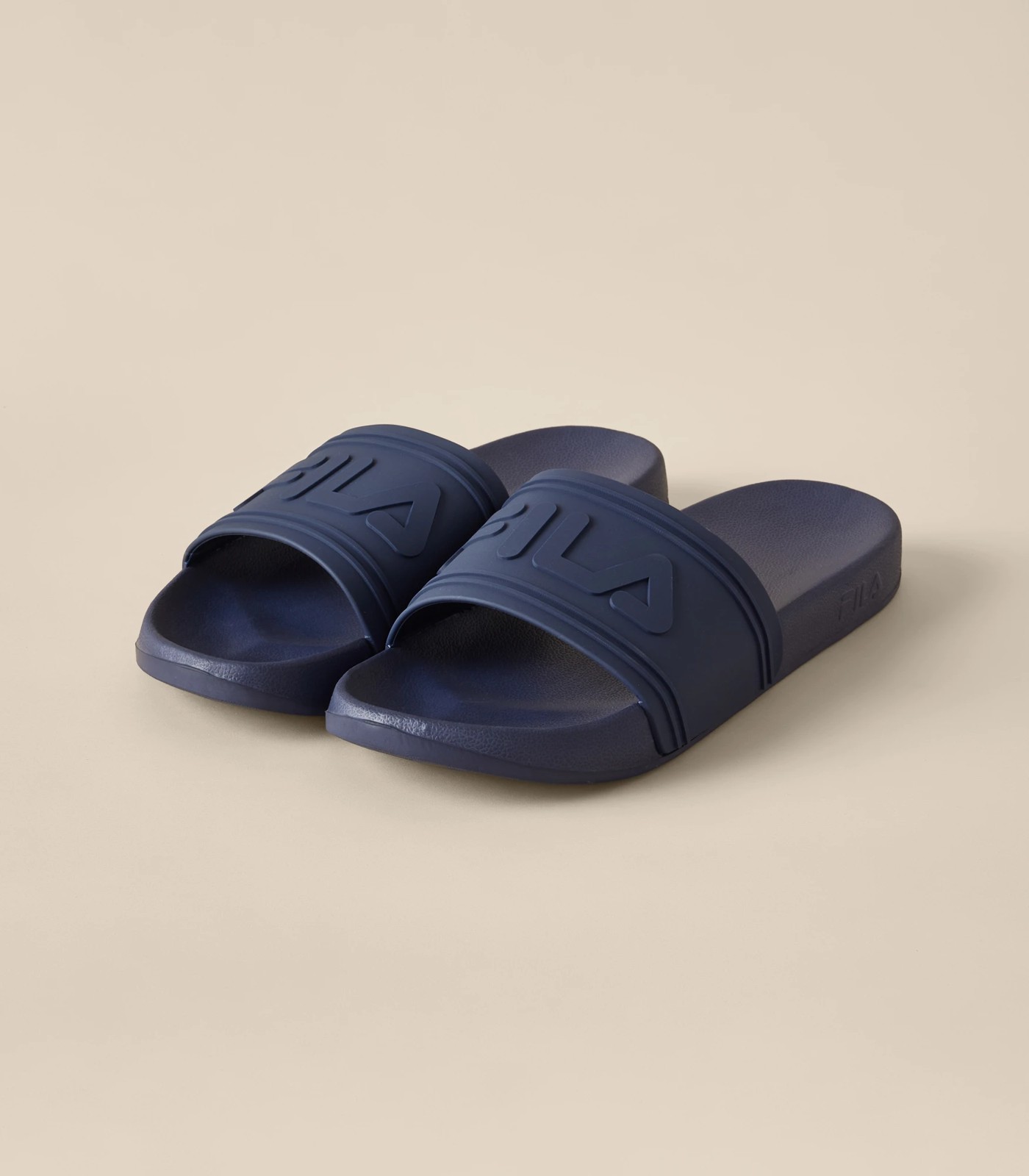 Fila hotsell slides navy