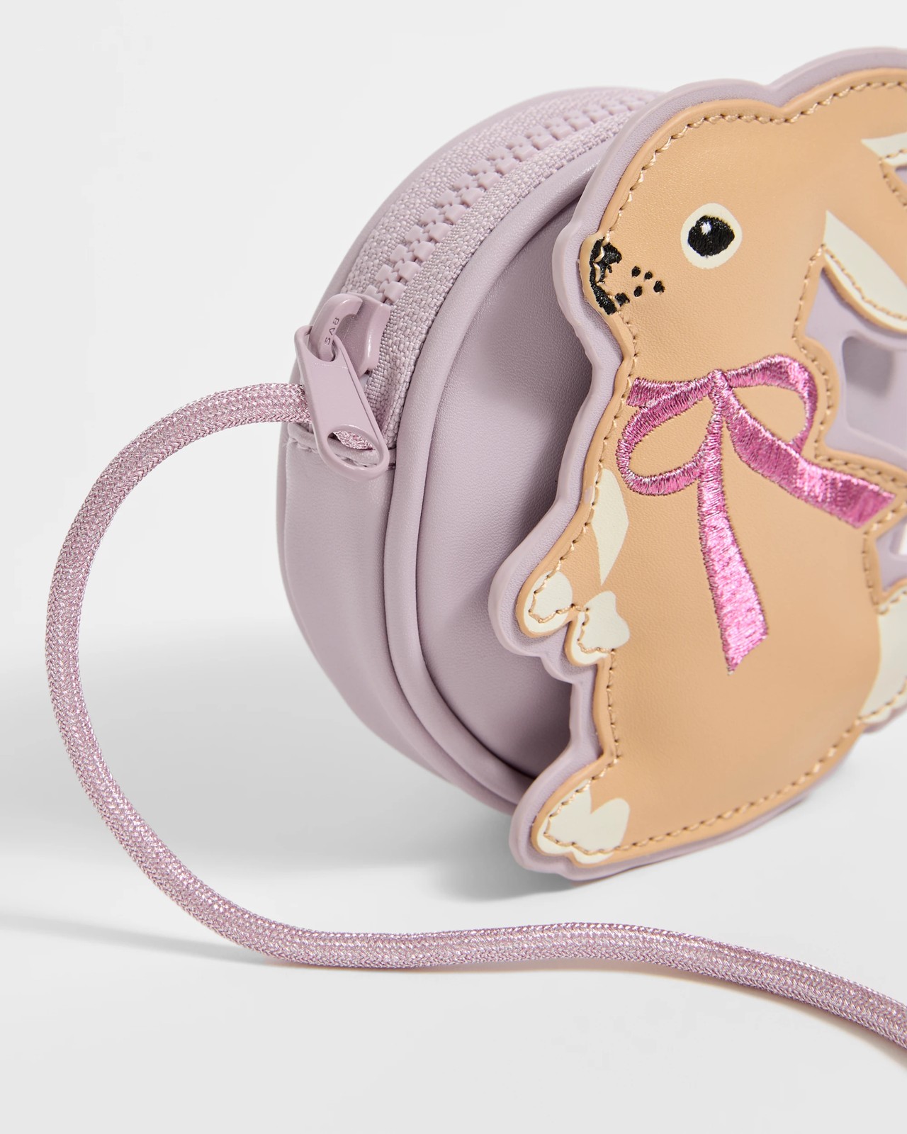 160_72133859_2+160T7213