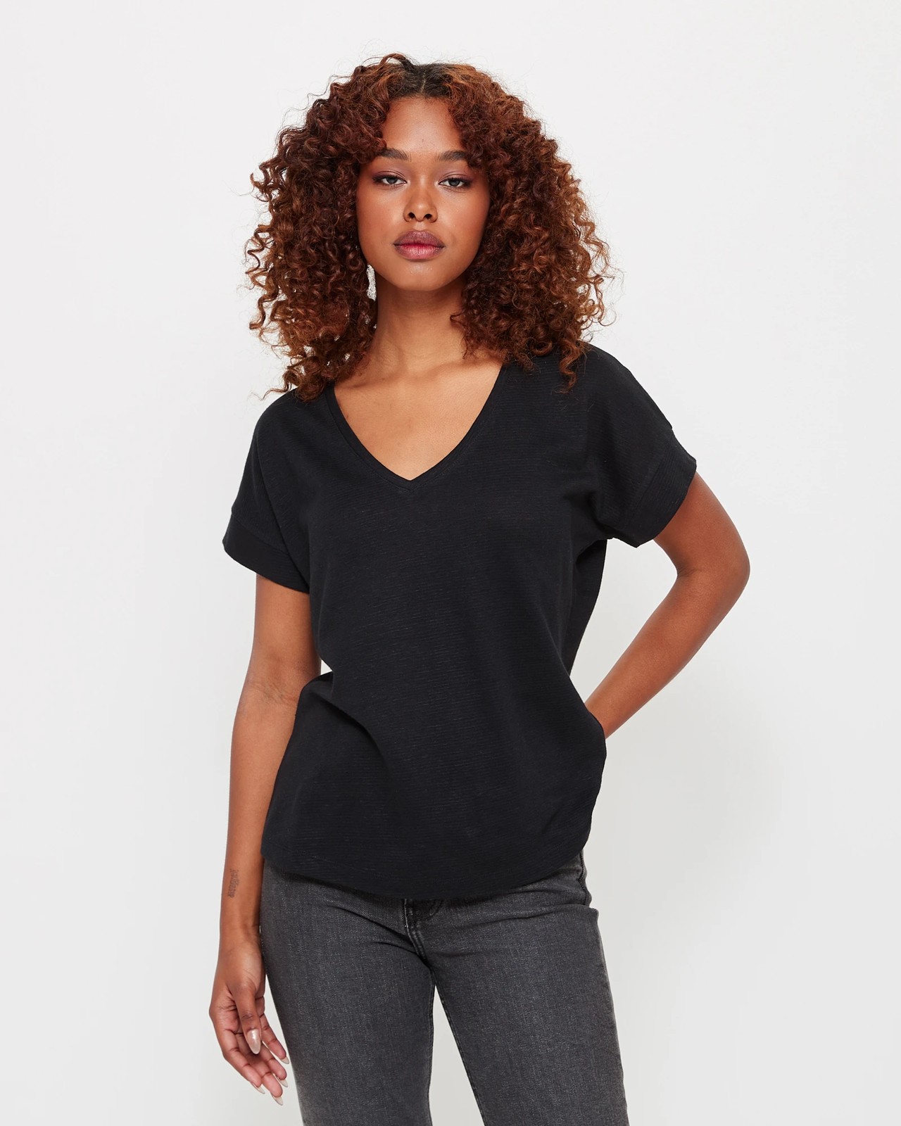 Petites Linen Blend V-Neck T-Shirt - Dannii Minogue | Target Australia