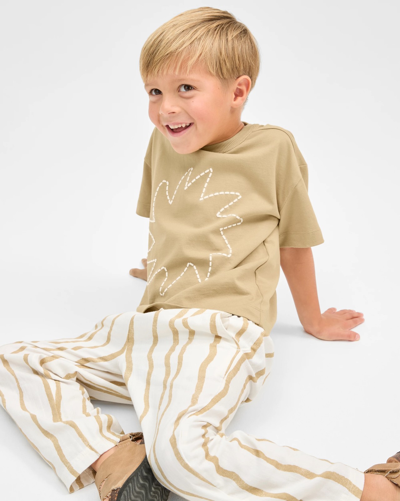 T-Shirt and Pants 2 Piece Set - Beige 3 of 5