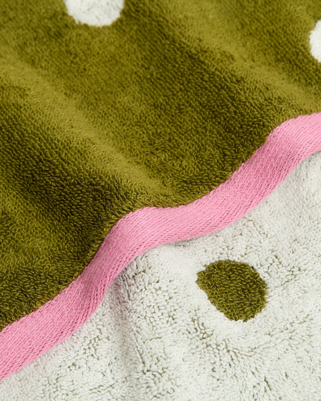 Senna Australian Cotton Polka Dot Bath Towel - Avocado 3 of 3