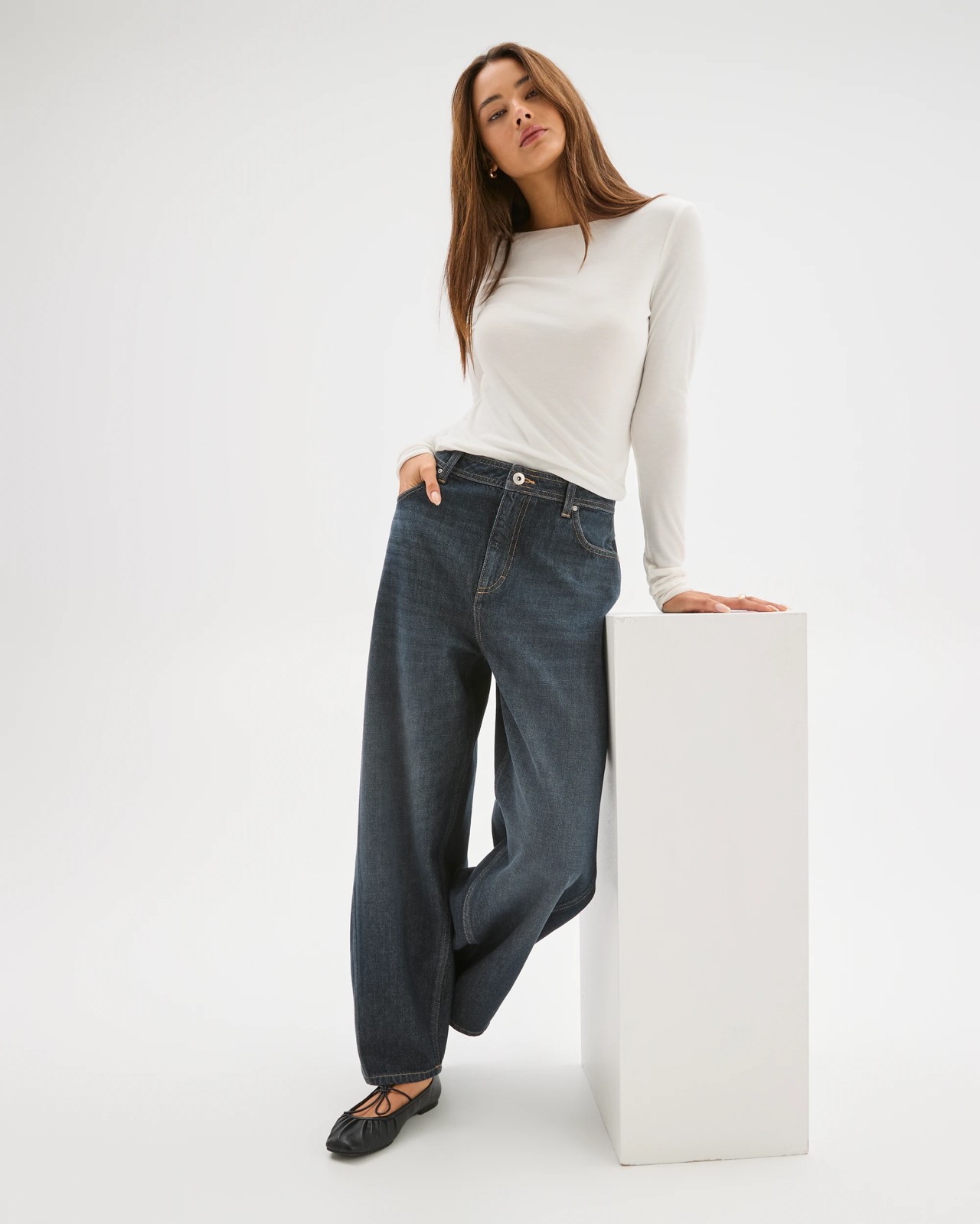 Lily Loves Australian Cotton Blend Horseshoe Leg Denim Jeans 3 of 5