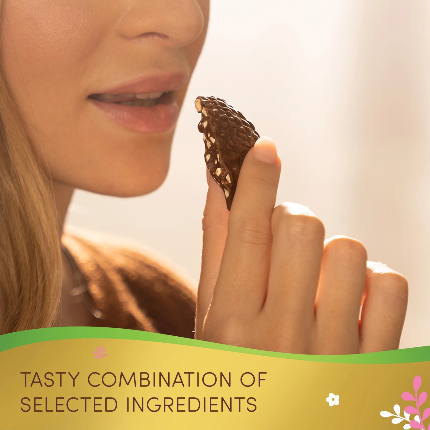 Grand Ferrero Rocher Milk Chocolate & Crunchy Hazelnut Hollow Easter Gift 125g 2 of 4