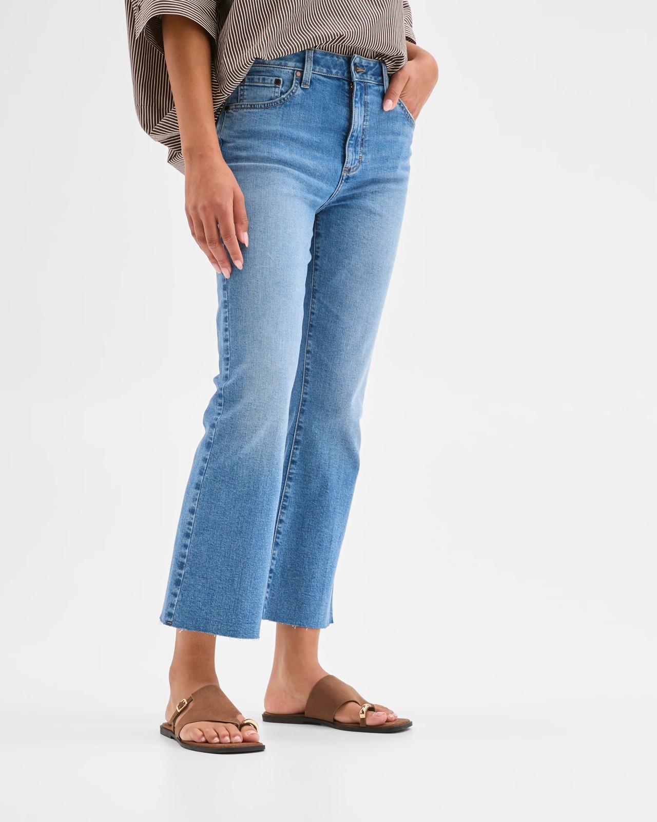 220_72058145_3+220T7205