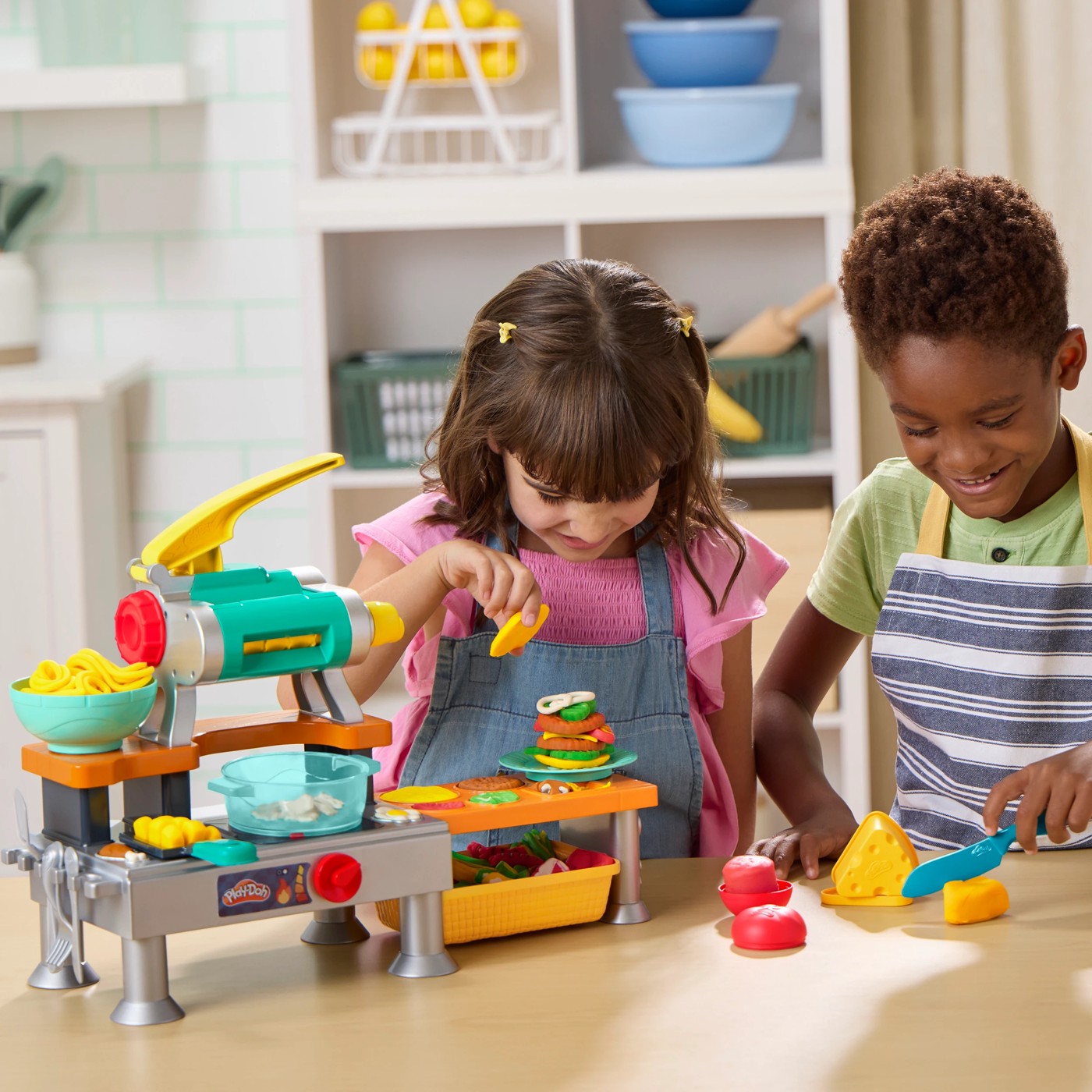 Play-Doh Super Sizzlin Kitchen Playset 3 of 4