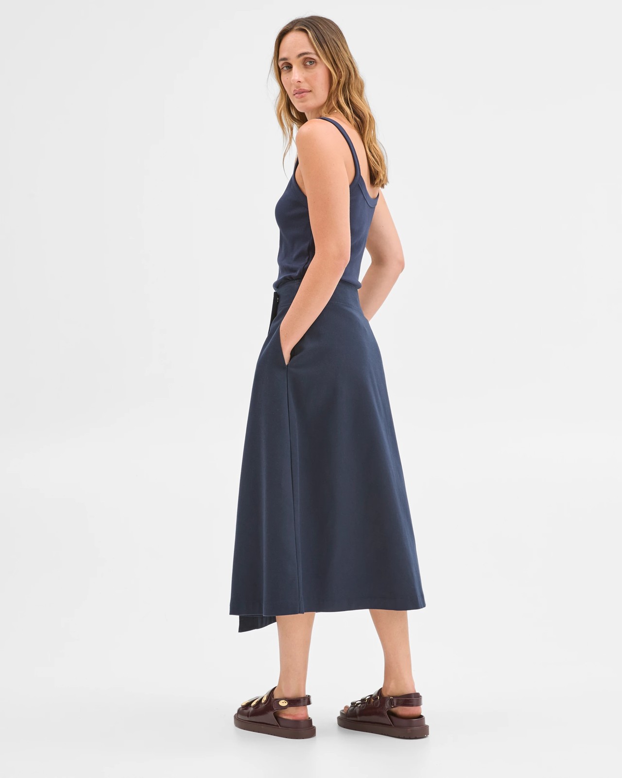 225_72053768_5+225T7205