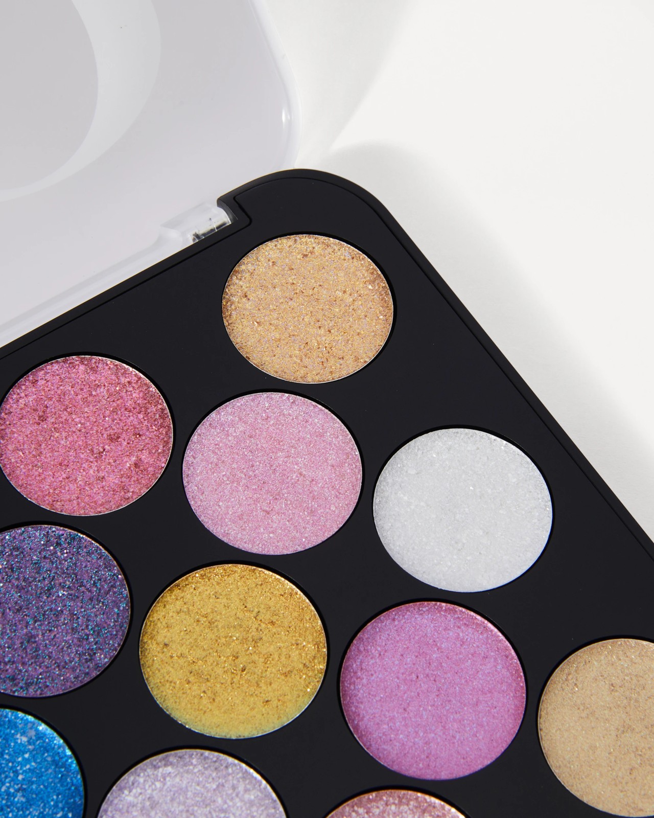 OXX Beauty Shades Eyeshadow Palette - Glitter 3 of 5